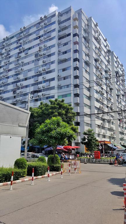 Popular Condo By Jintana Pak Kret Exterior photo